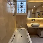 Evans Realty Bv A Pie De Playa & Piscina & Terraza * Estepona