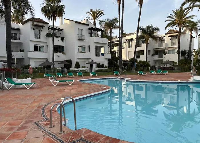 Evans Realty Bv A Pie De Playa&piscina&terraza Apartamento