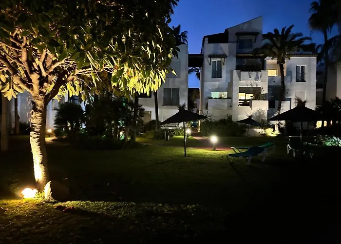 Evans Realty Bv A Pie De Playa & Piscina & Terraza * Estepona