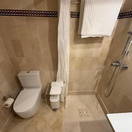 Evans Realty Bv A Pie De Playa & Piscina & Terraza